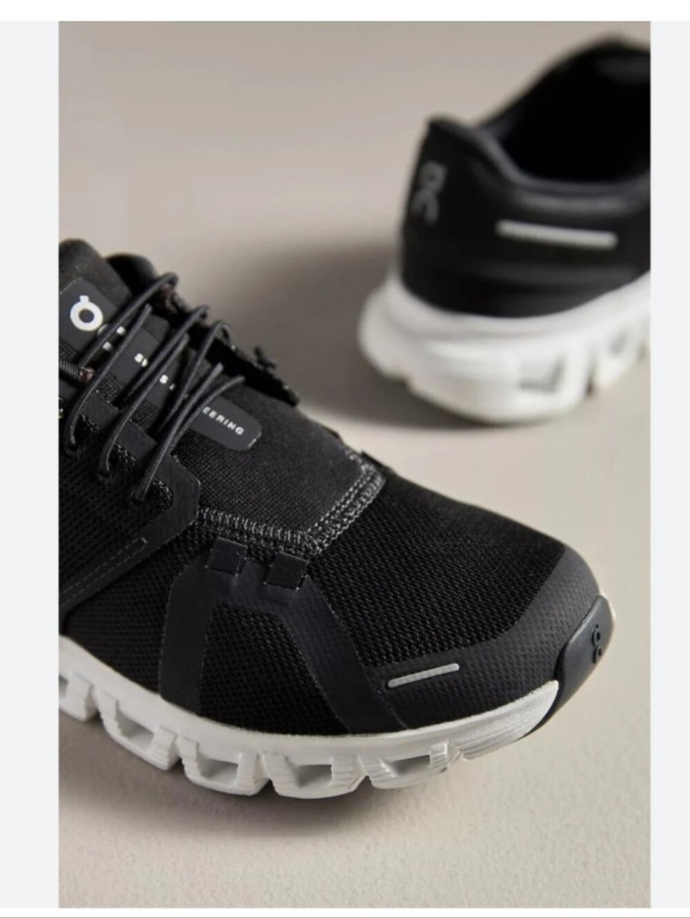 On Cloud 6 Black/White Women's Running Shoes 9 NWT - Picture 4 of 5